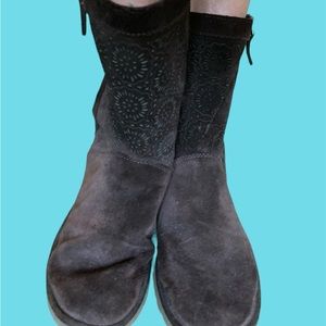 Ugg cutout perf midi boho boots